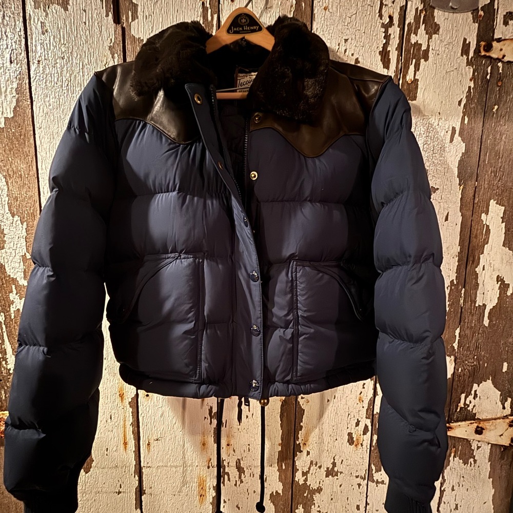 Tecovas Women Navy Down Puffer Jacket